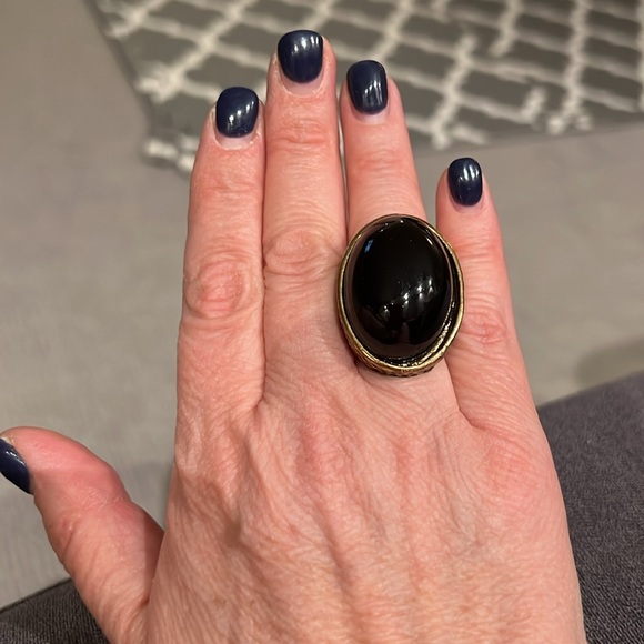 NWOT ONYX COCKTAIL RING - Picture 3 of 7